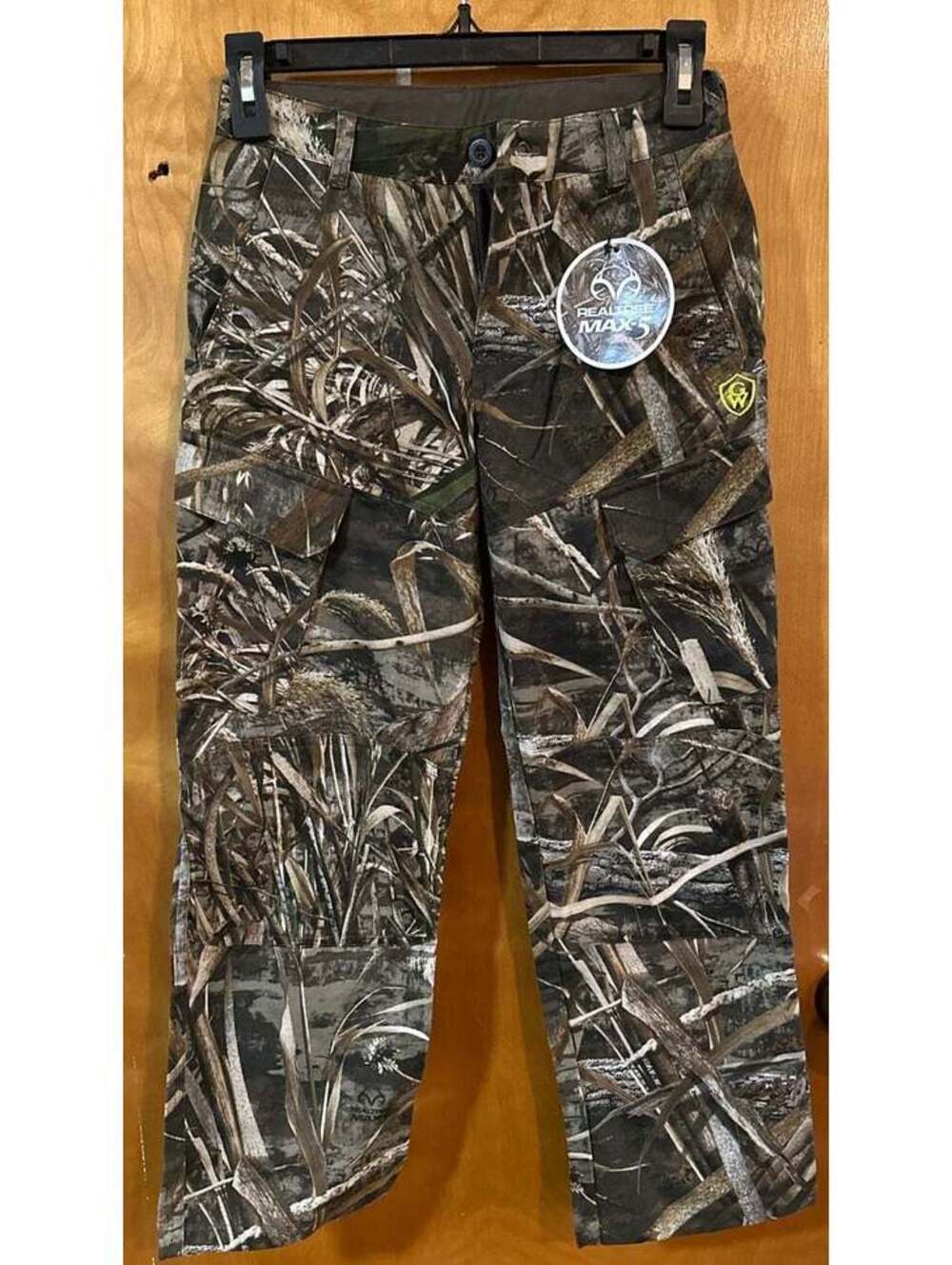 NEW GAME WINNER CAMO PANTS SIZE SMALL